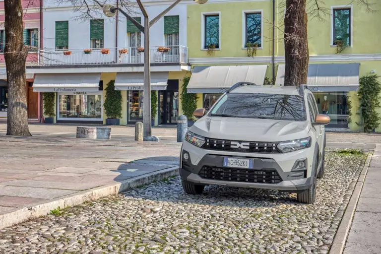 Dacia Jogger Hybrid 155 - Montebelluna - 7