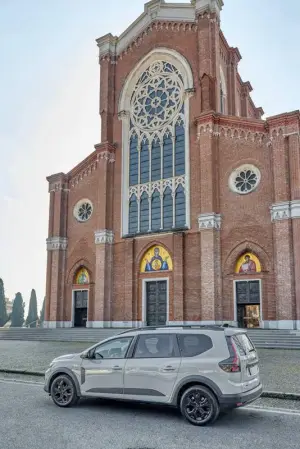Dacia Jogger Hybrid 155 - Montebelluna