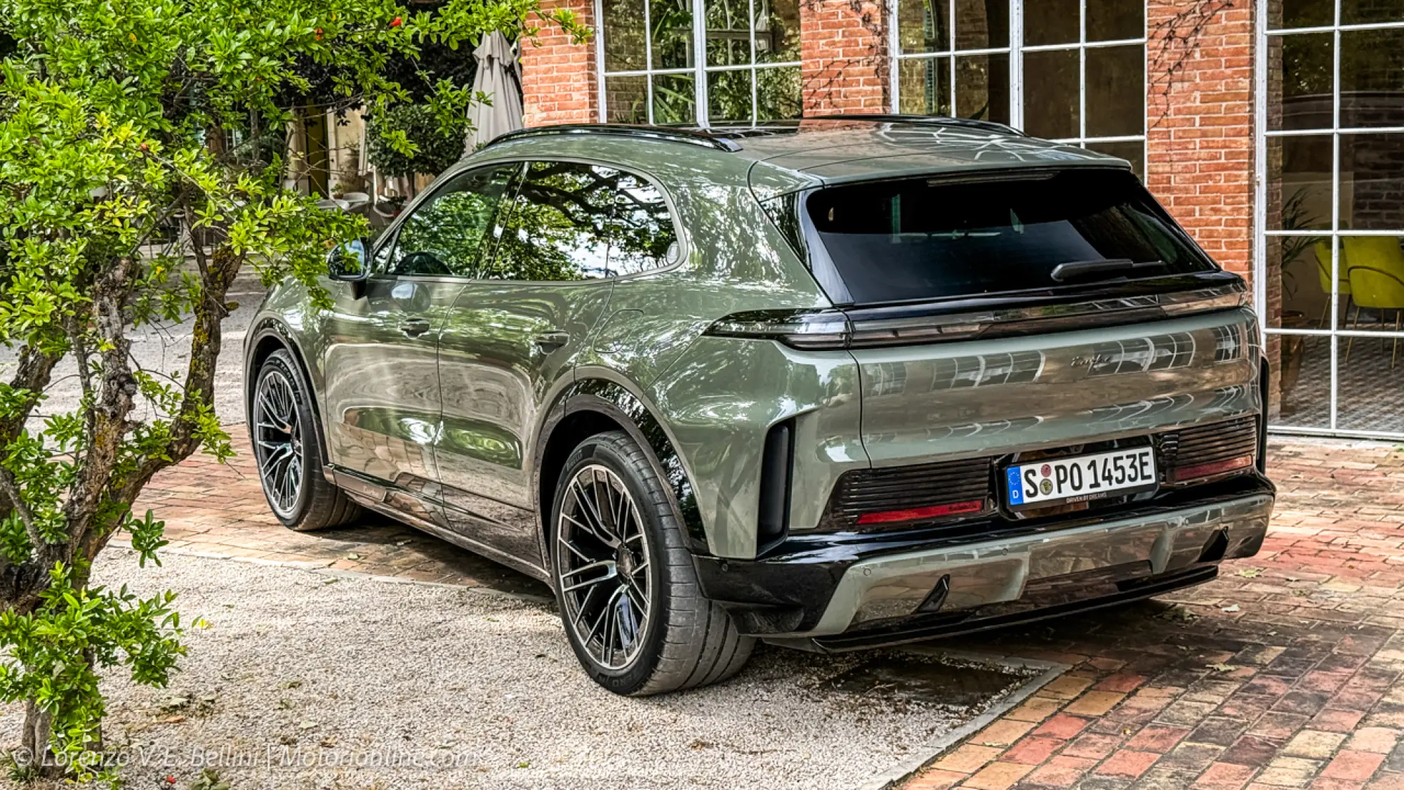 Porsche Cayenne Electric - Primo Contatto - 17