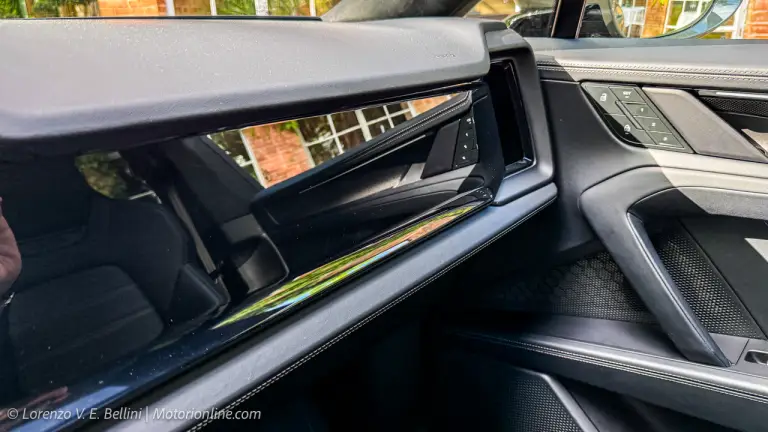 Porsche Cayenne Electric - Primo Contatto - 38