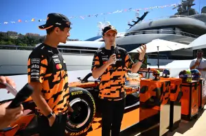 Lego McLaren - Caschi Norris e Piastri - 18