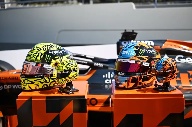 Lego McLaren - Caschi Norris e Piastri - 19