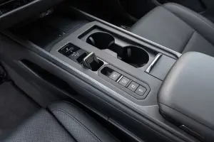 Nuova Lexus ES - 8