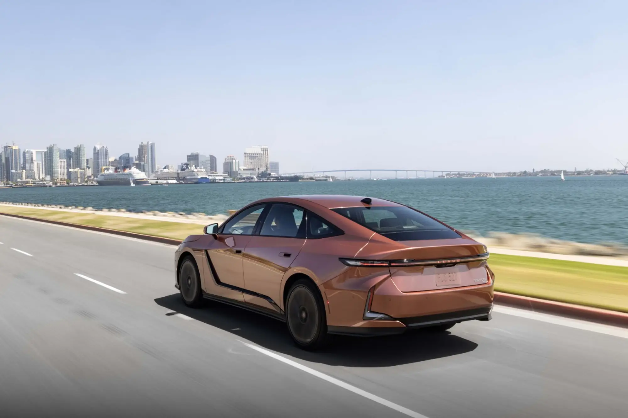 Nuova Lexus ES - 1
