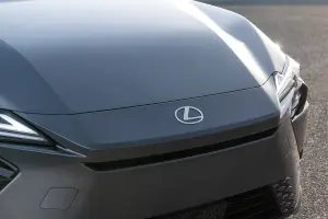 Nuova Lexus ES - 19
