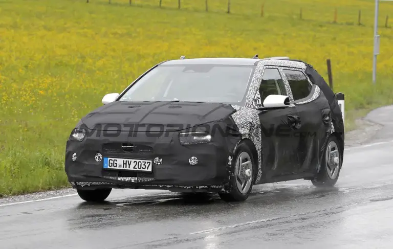 Hyundai i20 2027 - Foto spia 05-06-2026 - 6