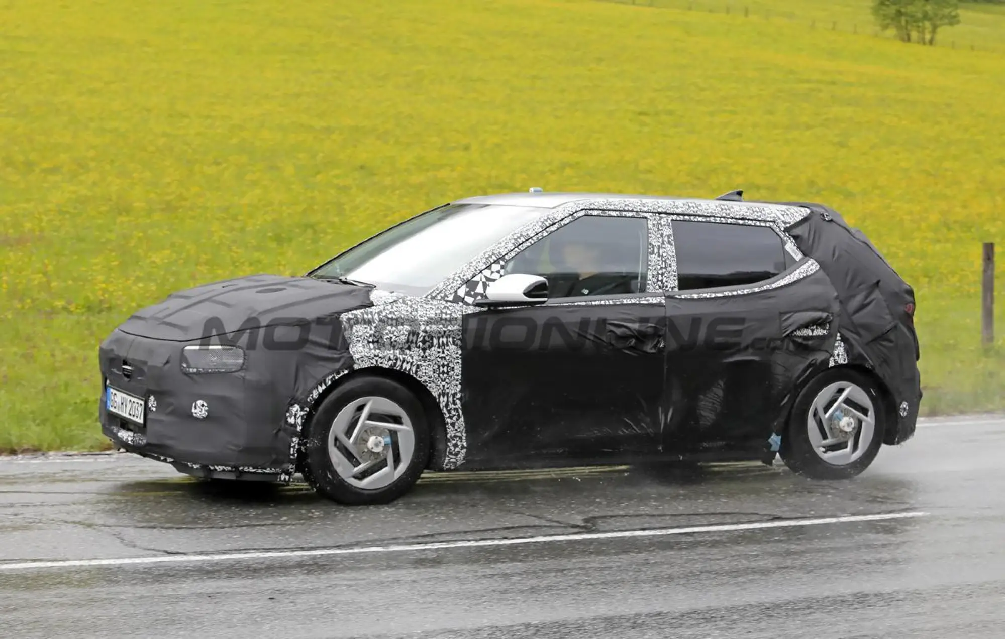 Hyundai i20 2027 - Foto spia 05-06-2026 - 5