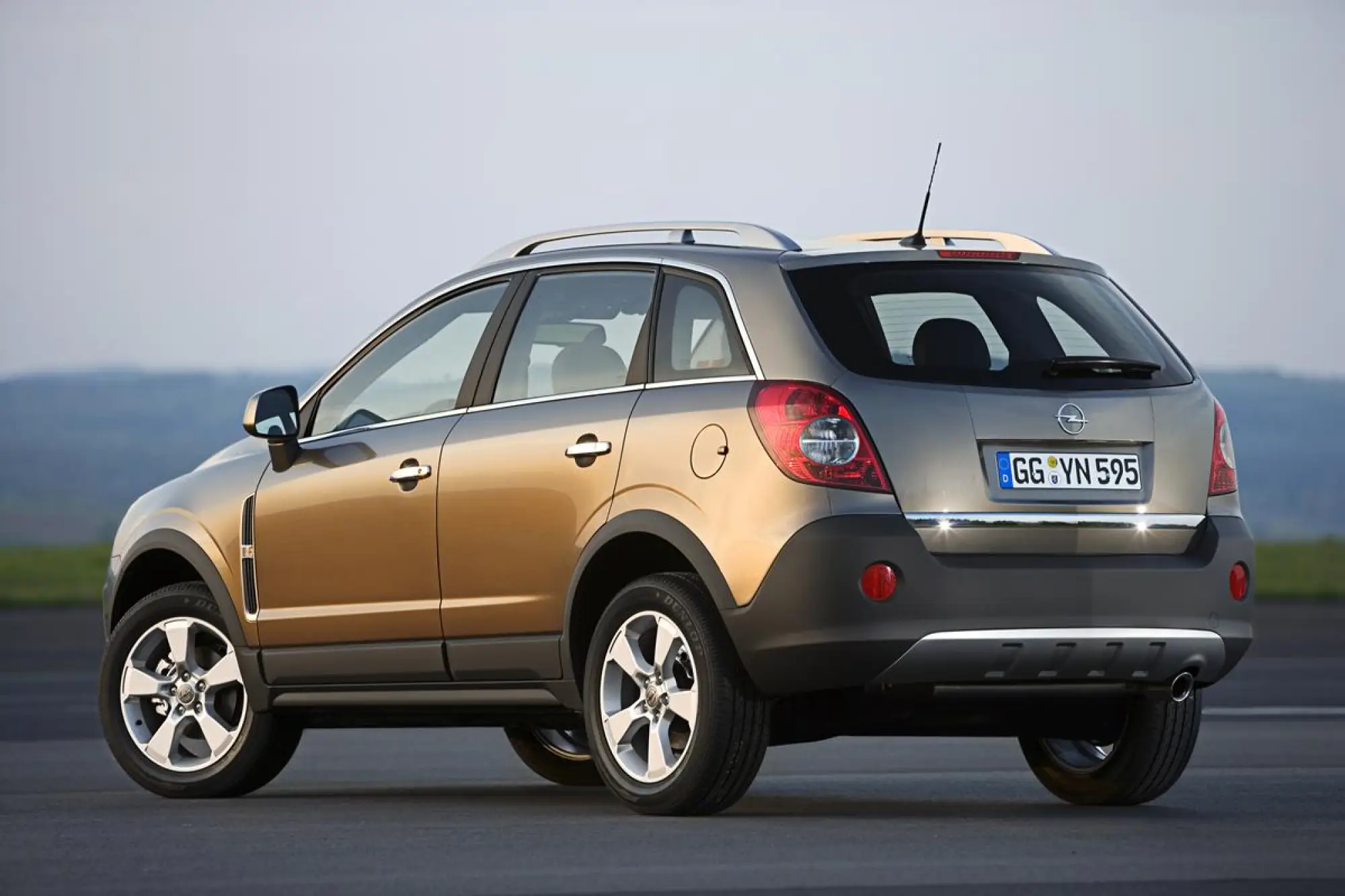 Opel Antara - 2