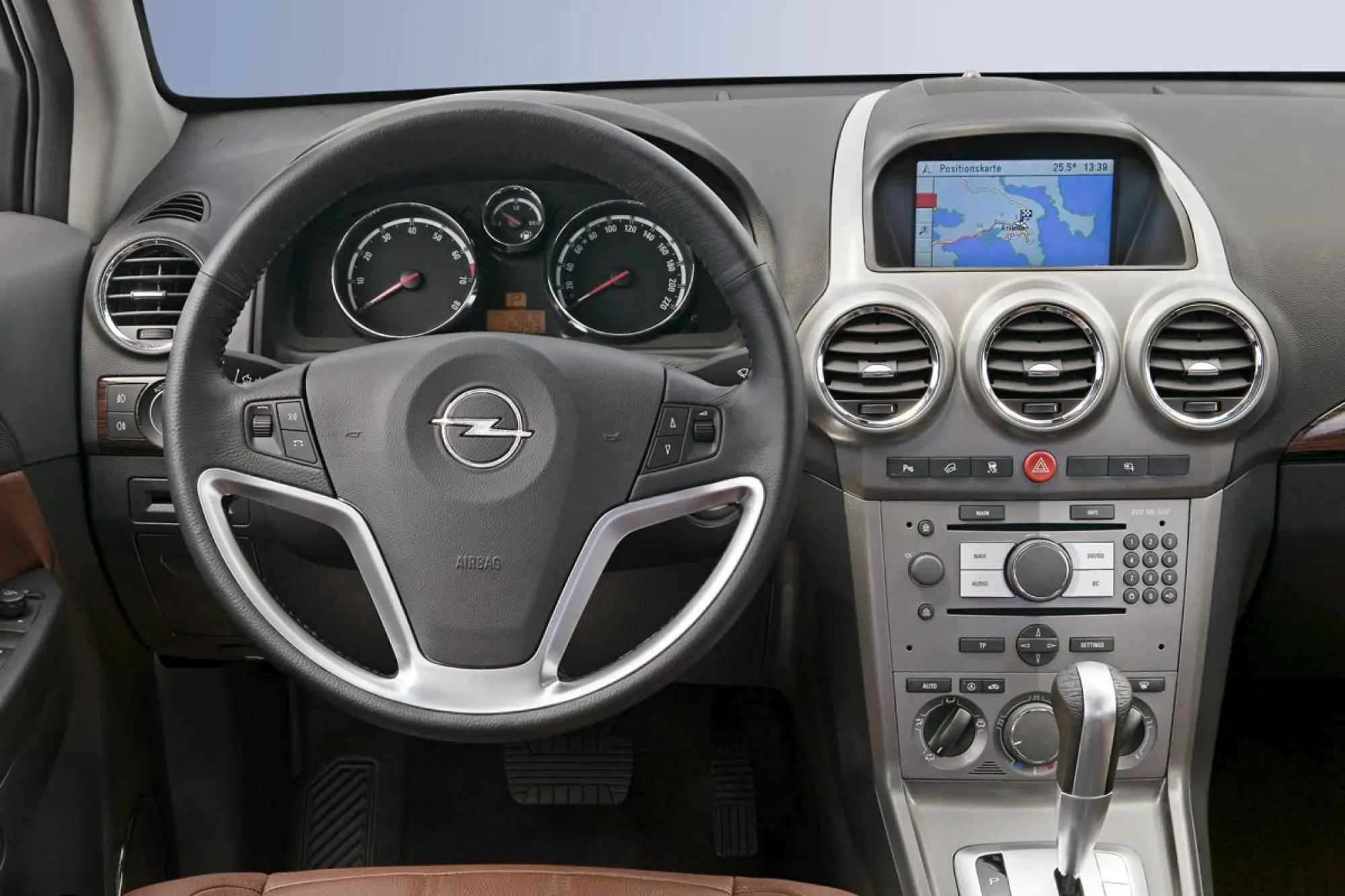 Opel Antara - 3