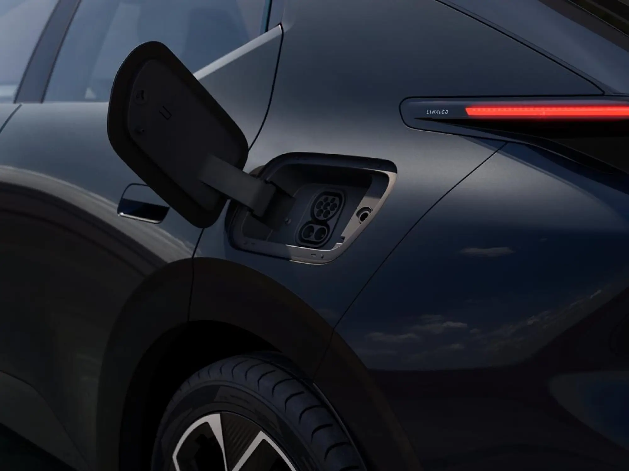 Lynk e Co 02 2027 - 5