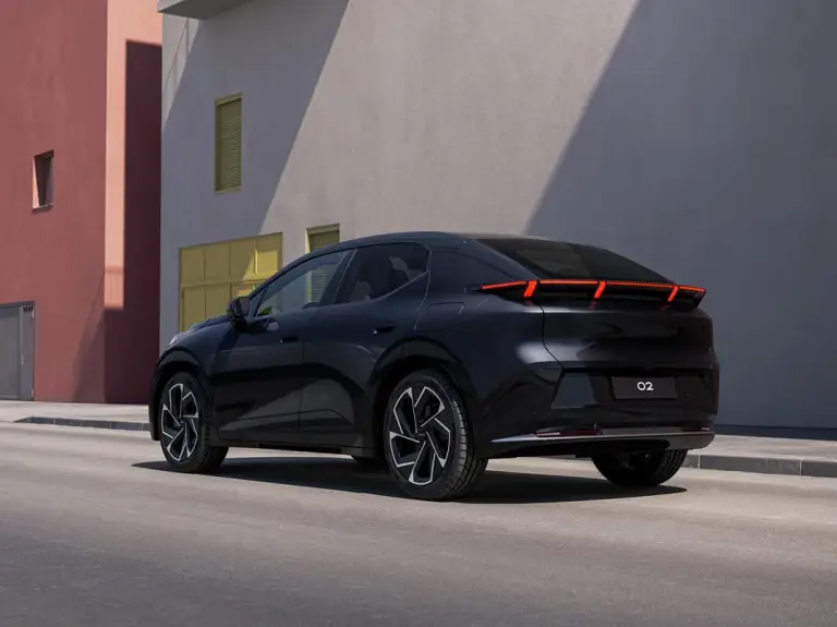 Lynk e Co 02 2027 - 6