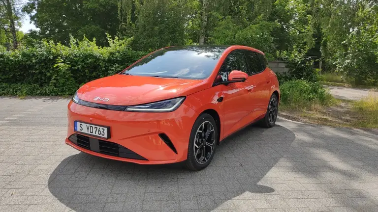 BYD Dolphin G DM-i 2026 - Prova Berlino - 6