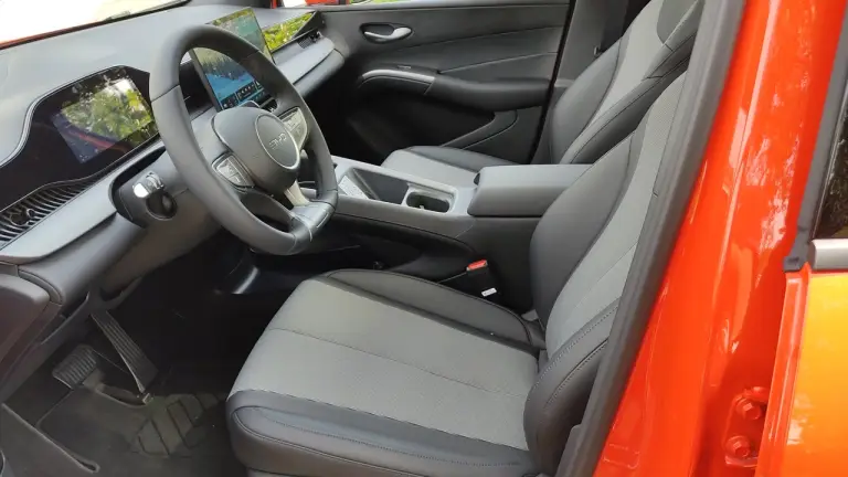 BYD Dolphin G DM-i 2026 - Prova Berlino - 27