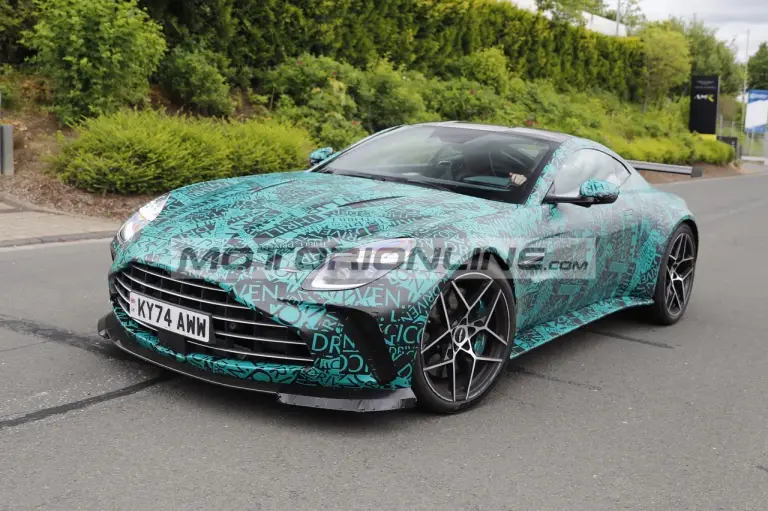 Aston Martin Vantage RS - Foto spia 11-6-2026 - 9