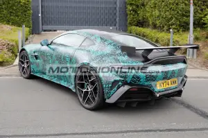 Aston Martin Vantage RS - Foto spia 11-6-2026 - 5