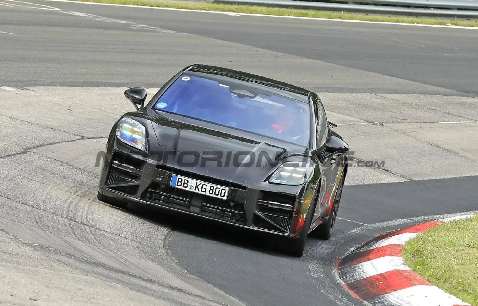 Porsche Panamera 2027 - Foto spia 15-06-2026 - 3