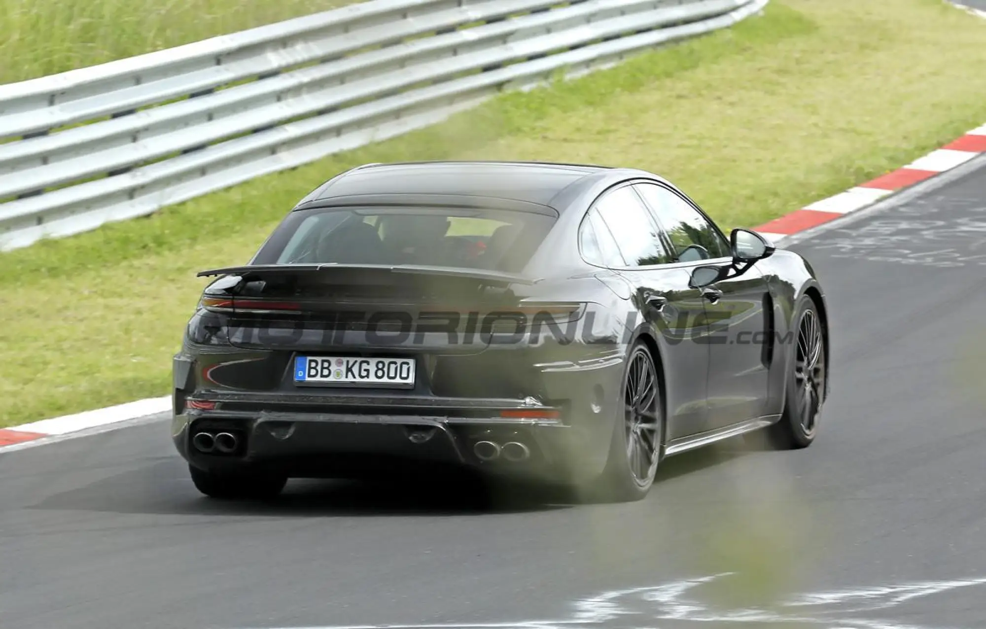 Porsche Panamera 2027 - Foto spia 15-06-2026 - 8