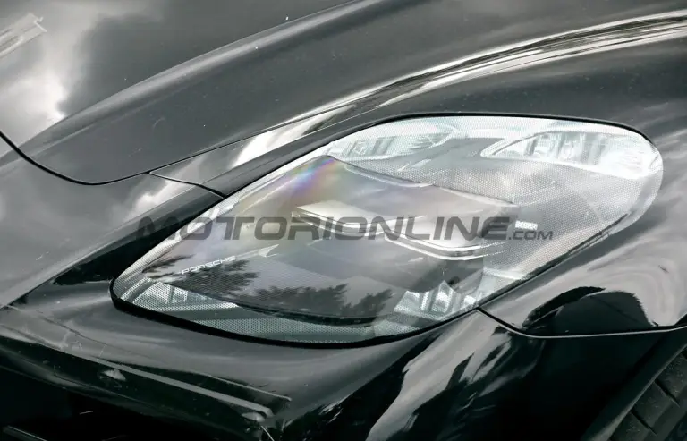 Porsche Panamera 2027 - Foto spia 15-06-2026 - 13
