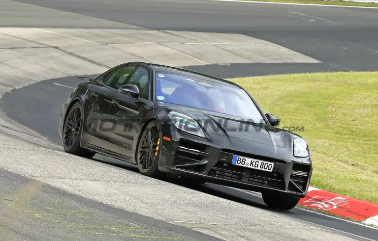 Porsche Panamera 2027 - Foto spia 15-06-2026 - 1