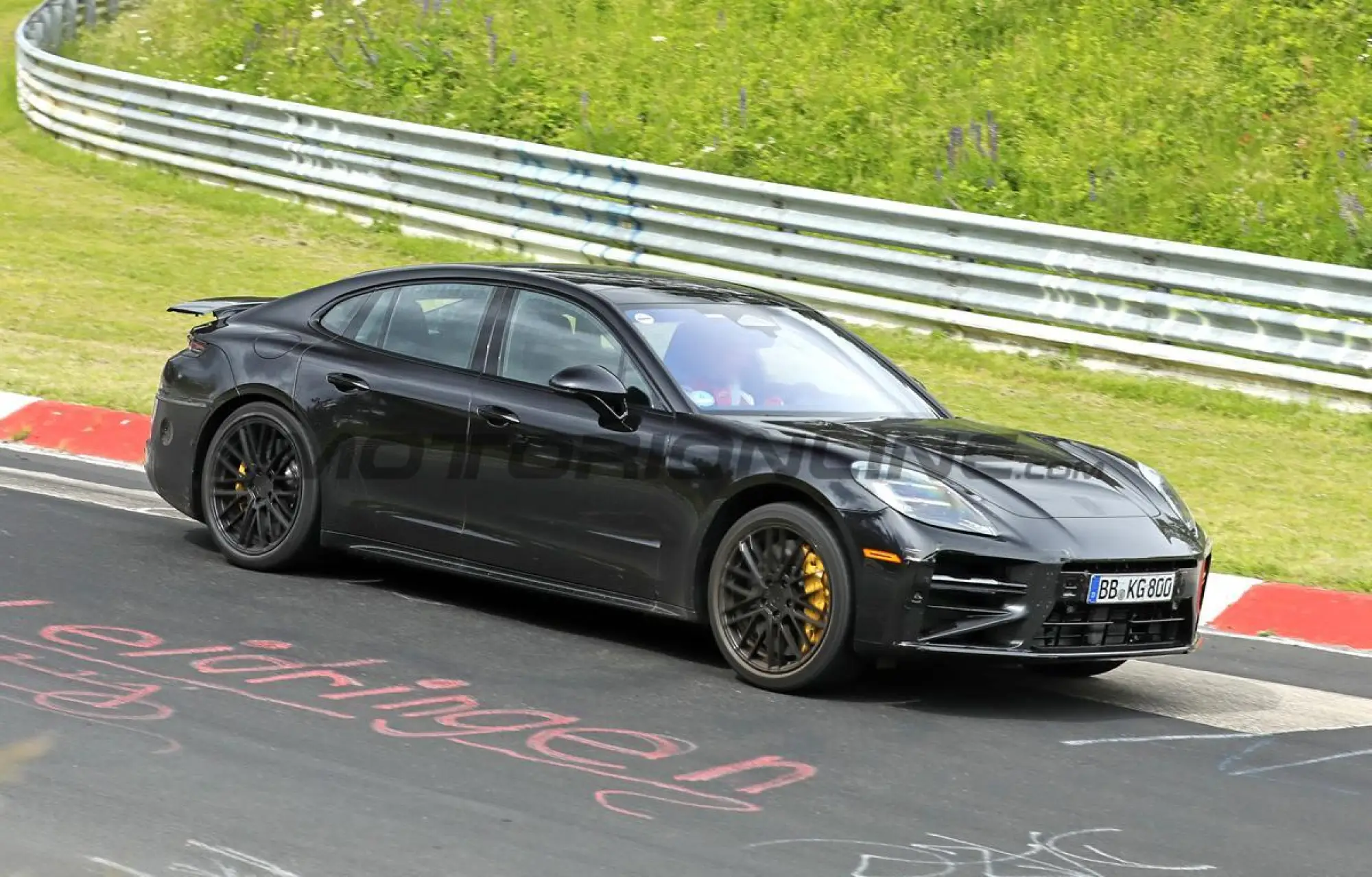 Porsche Panamera 2027 - Foto spia 15-06-2026 - 4