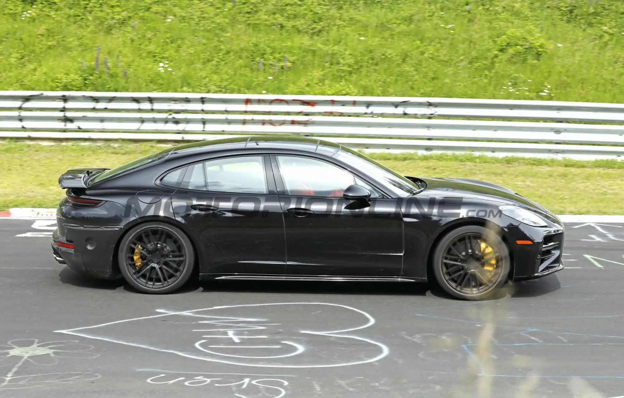 Porsche Panamera 2027 - Foto spia 15-06-2026 - 5