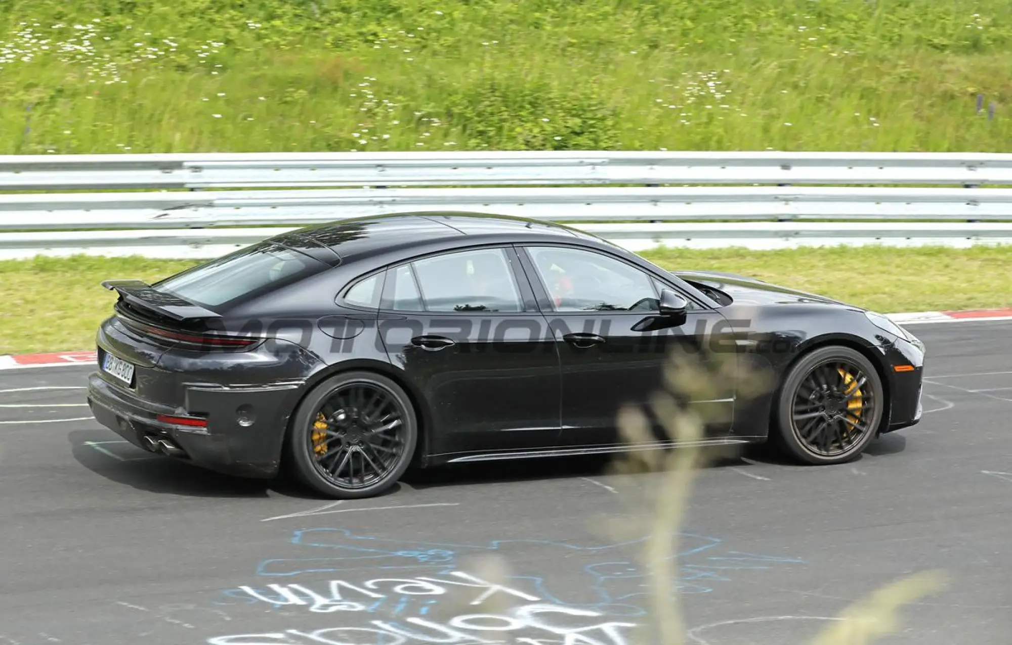 Porsche Panamera 2027 - Foto spia 15-06-2026 - 7
