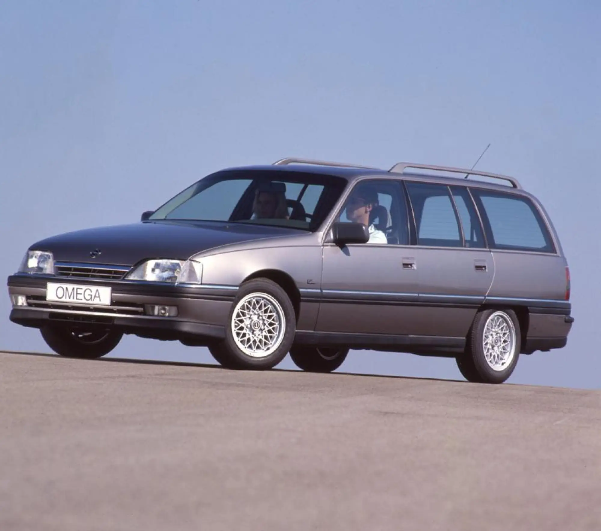 Opel Omega - 1