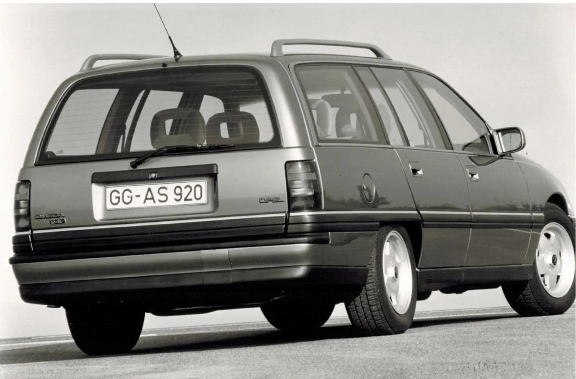 Opel Omega - 4