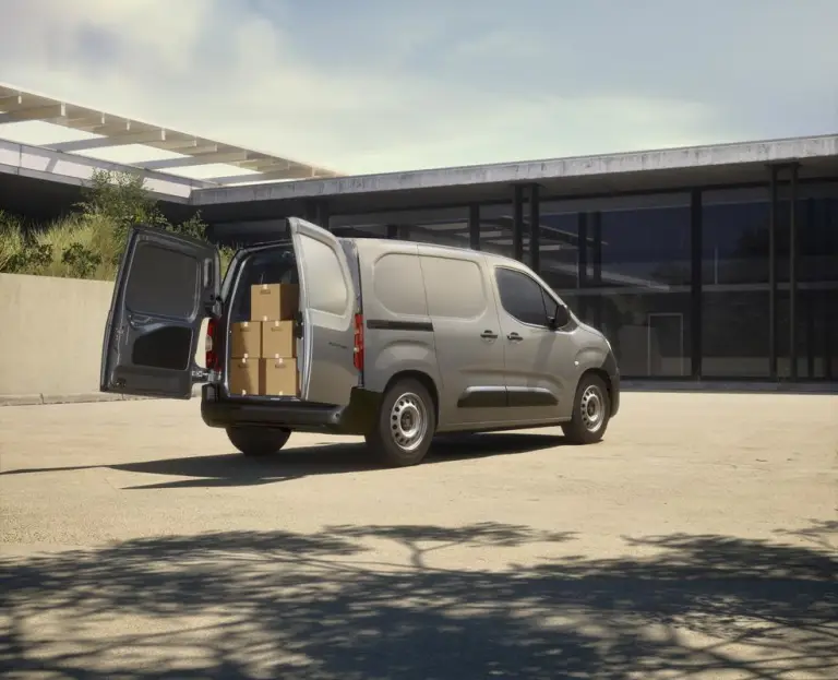 Stellantis Pro One - Smart Compact Van 2026 - 18