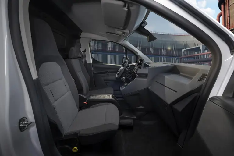 Stellantis Pro One - Smart Compact Van 2026 - 34