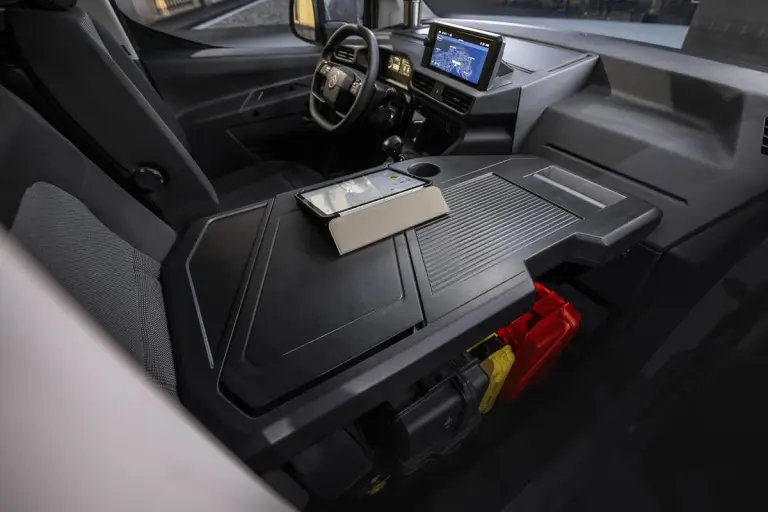 Stellantis Pro One - Smart Compact Van 2026 - 70