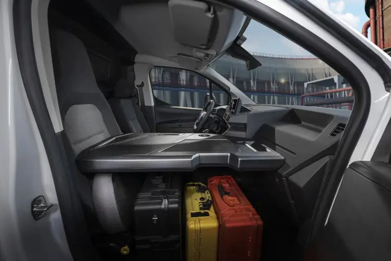 Stellantis Pro One - Smart Compact Van 2026 - 11