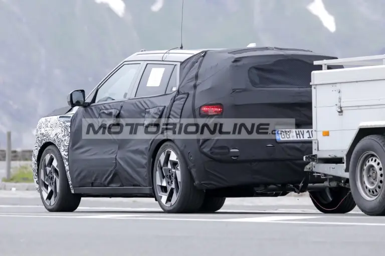 Hyundai Kona - Foto spia 18-6-2026 - 13