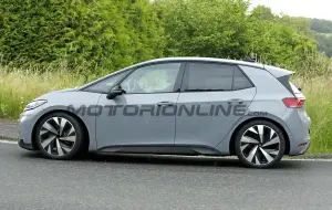 Volkswagen ID3 Neo GTX - Foto spia 18-06-2026 - 9