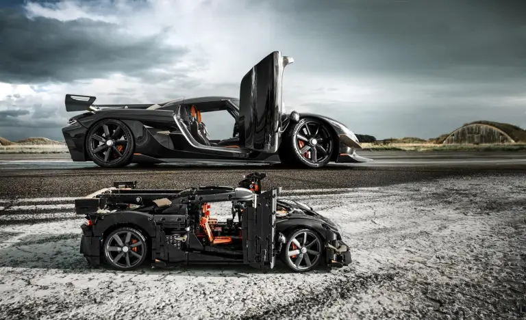 LEGO Technic Hypercar Koenigsegg Sadair Spear - 26