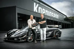 LEGO Technic Hypercar Koenigsegg Sadair Spear - 27