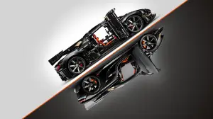 LEGO Technic Hypercar Koenigsegg Sadair Spear - 38