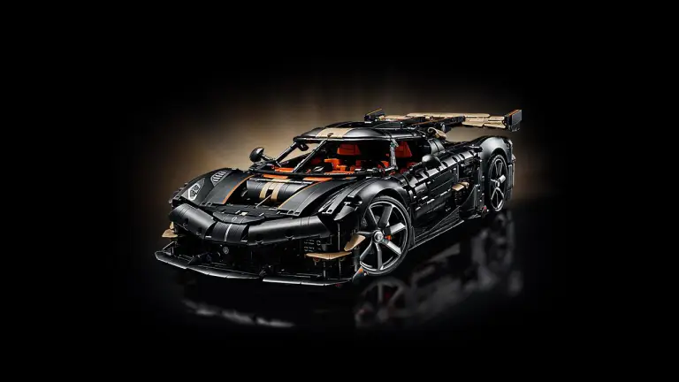 LEGO Technic Hypercar Koenigsegg Sadair Spear - 28