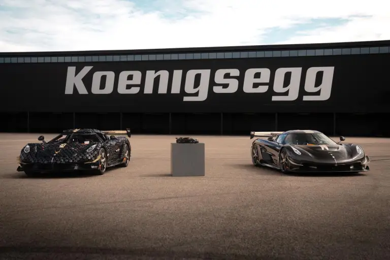 LEGO Technic Hypercar Koenigsegg Sadair Spear - 66