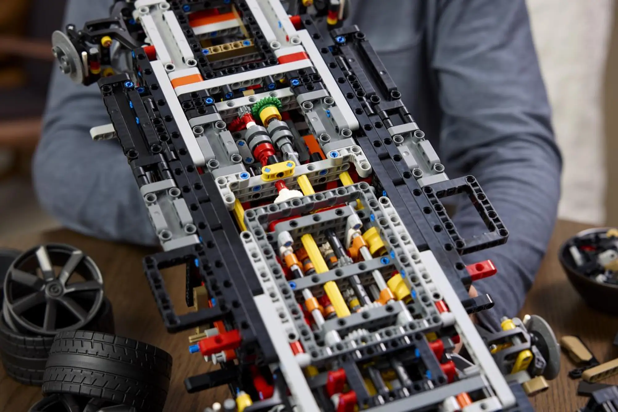 LEGO Technic Hypercar Koenigsegg Sadair Spear - 10