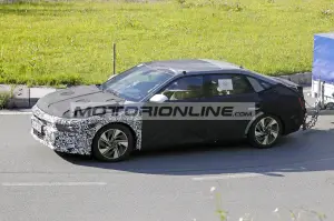 Hyundai Elantra - Foto spia 24-6-2026