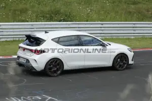Cupra Leon VZ TCR - Foto spia 25-6-2026 - 4