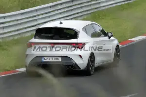 Cupra Leon VZ TCR - Foto spia 25-6-2026