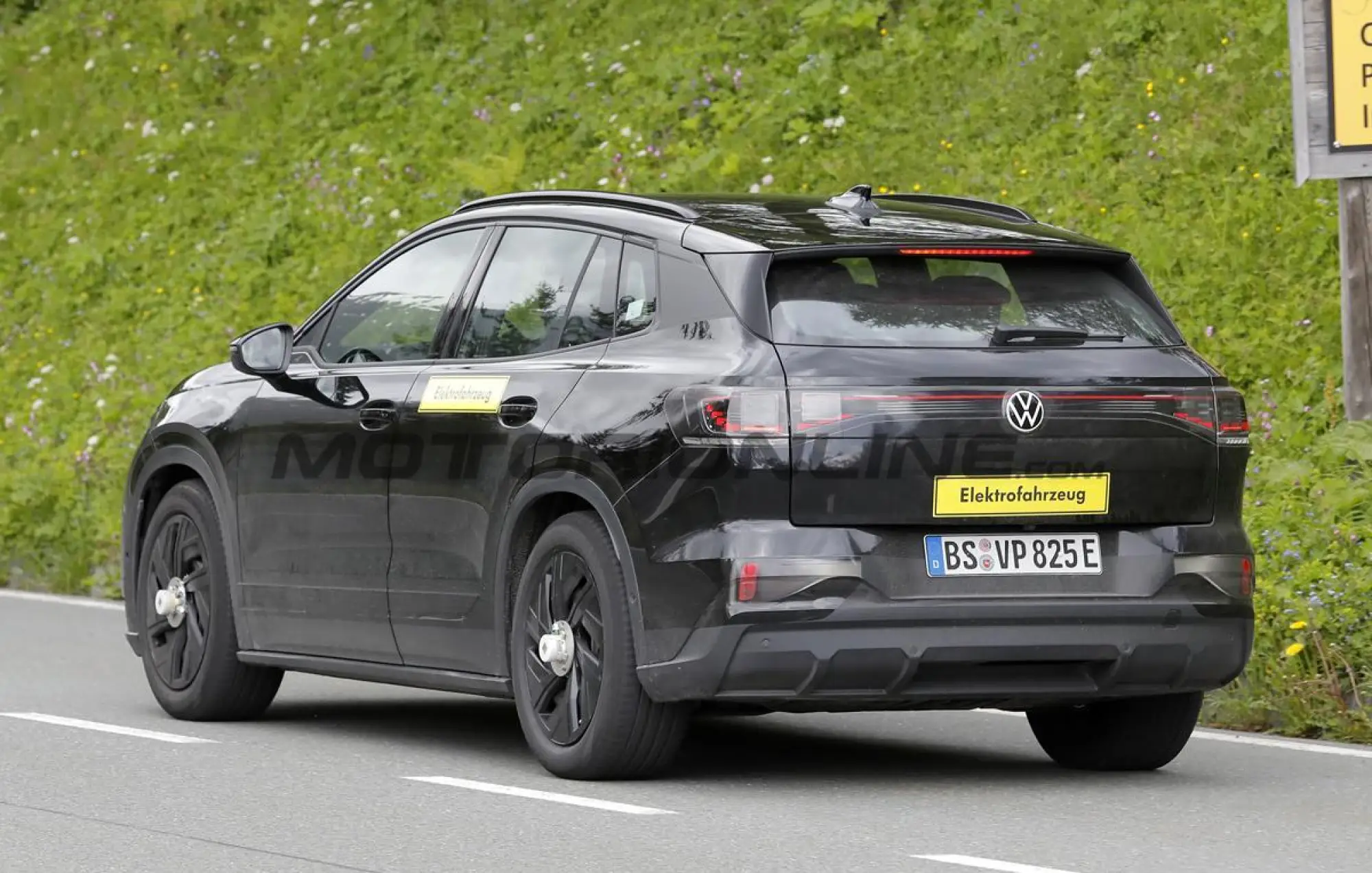 Volkswagen ID Tiguan - Foto spia 30-06-2026 - 8
