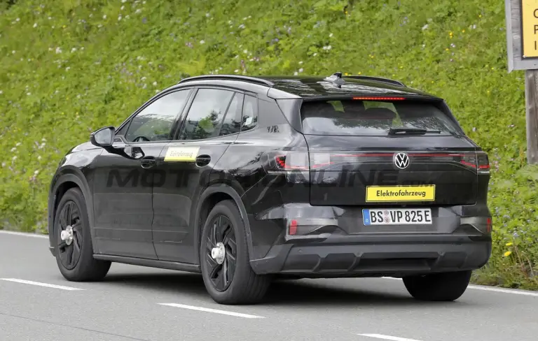 Volkswagen ID Tiguan - Foto spia 30-06-2026 - 8