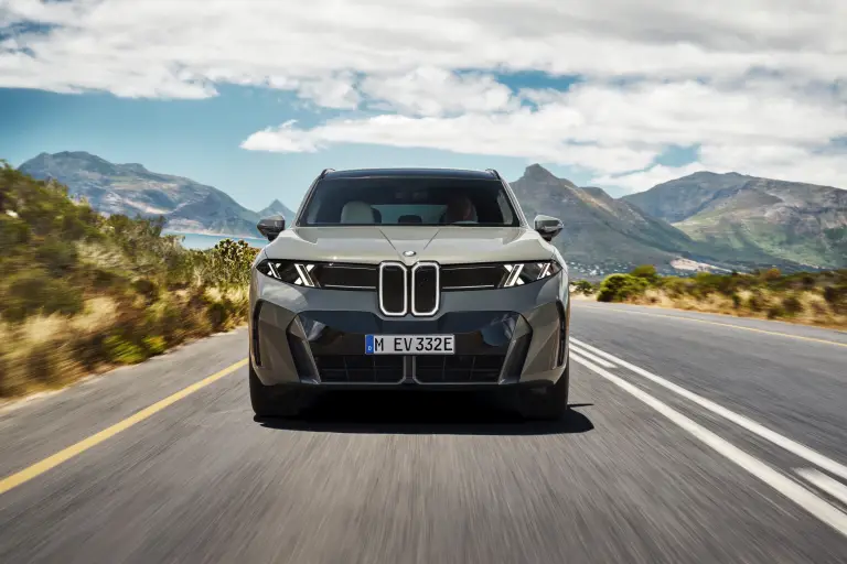 BMW X5 2027 - Foto ufficiali - 2