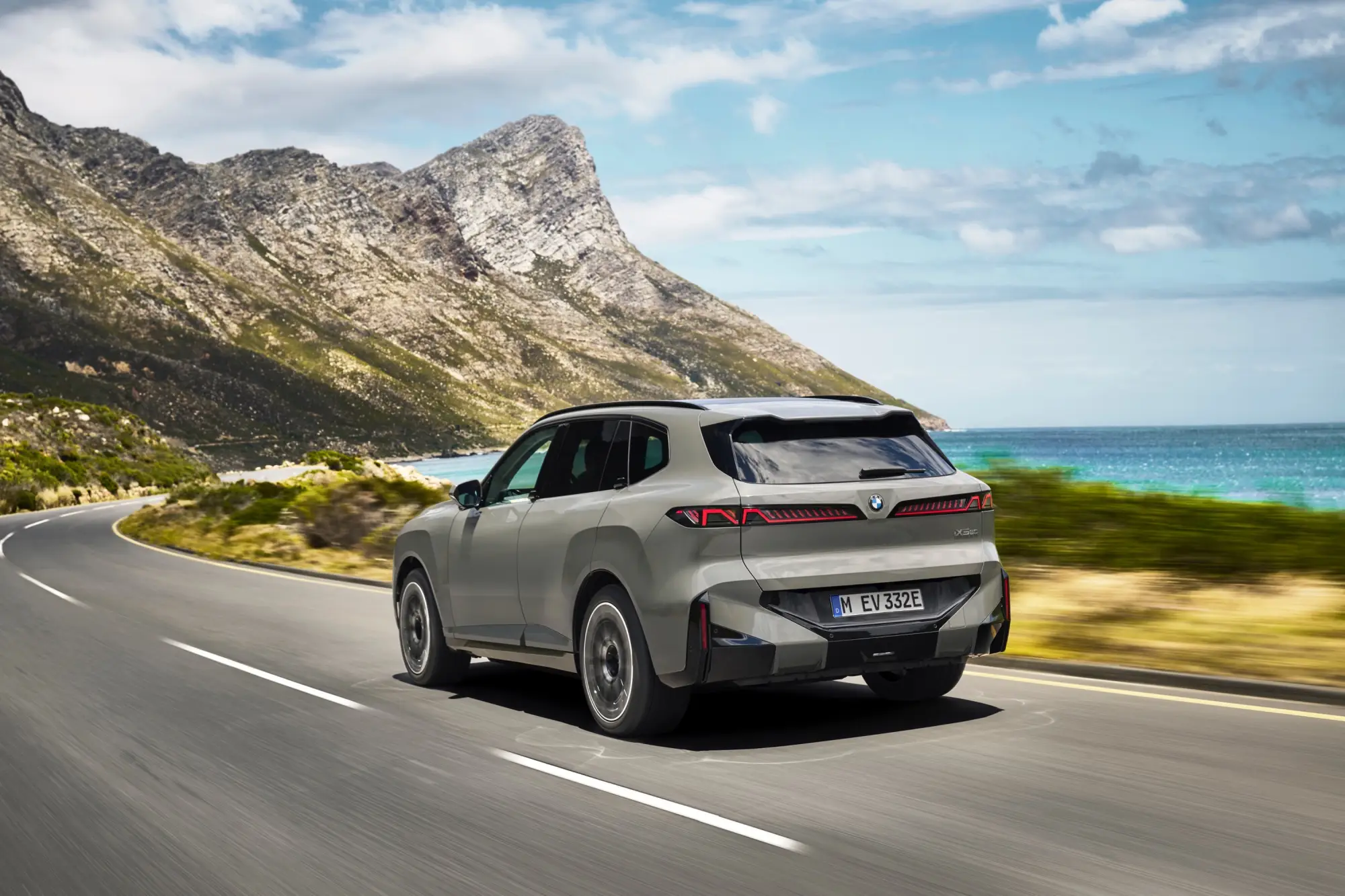 BMW X5 2027 - Foto ufficiali - 3