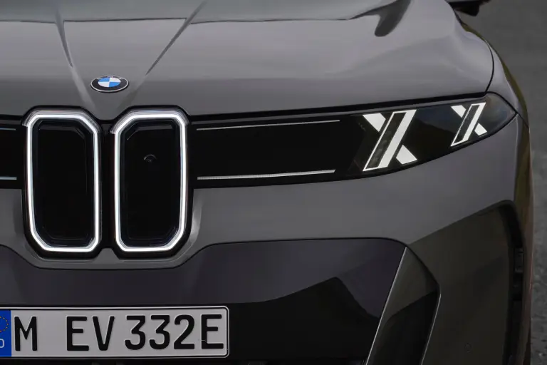 BMW X5 2027 - Foto ufficiali - 8