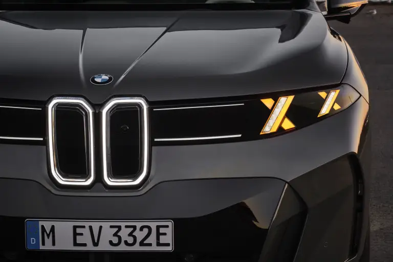 BMW X5 2027 - Foto ufficiali - 10