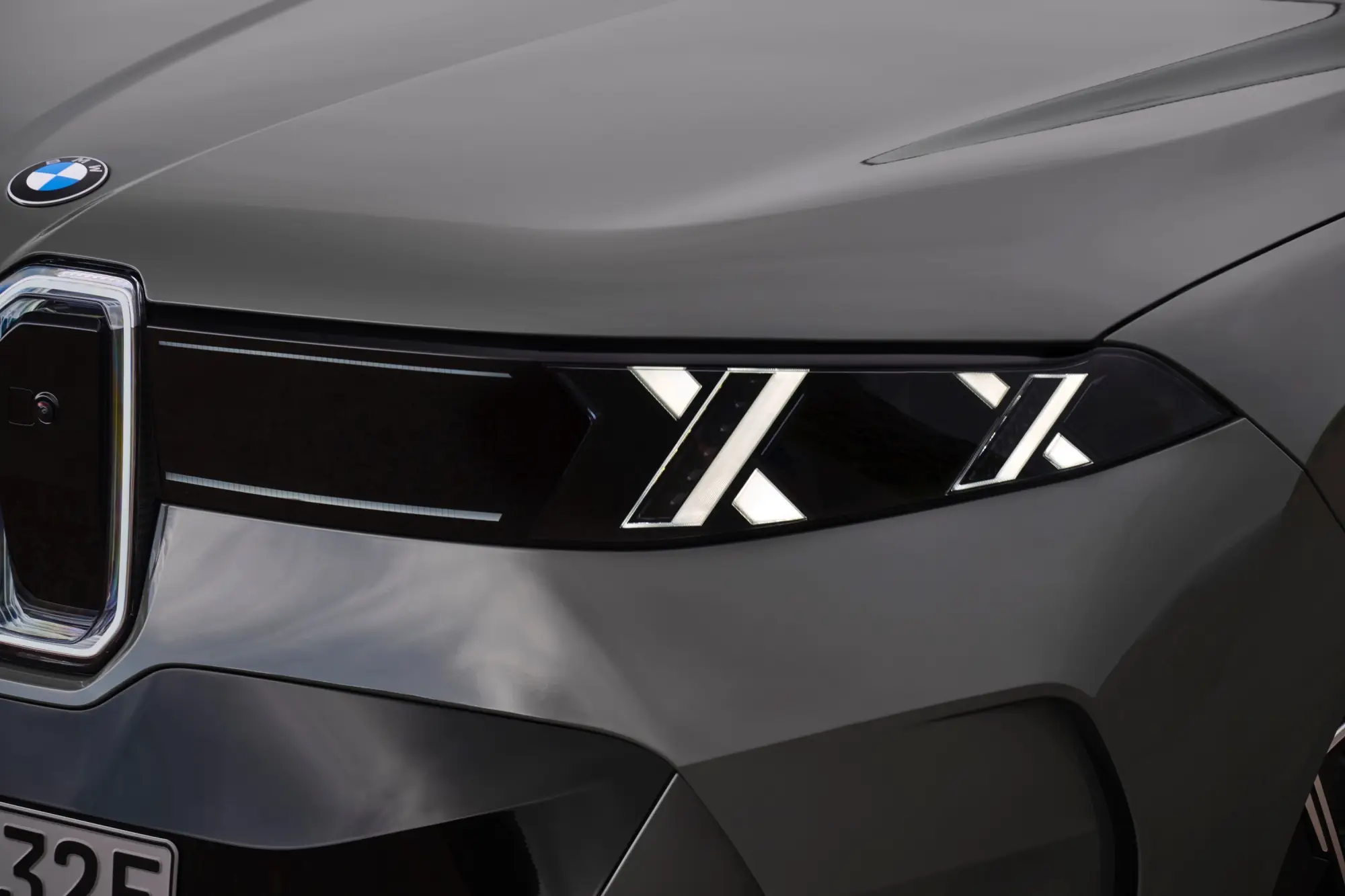 BMW X5 2027 - Foto ufficiali - 11